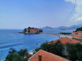 Sveti Stefan- Apartment Dora